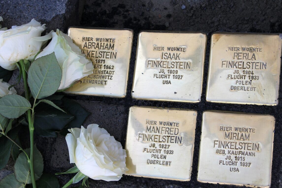 Stolpersteine für Familie Finkelstein